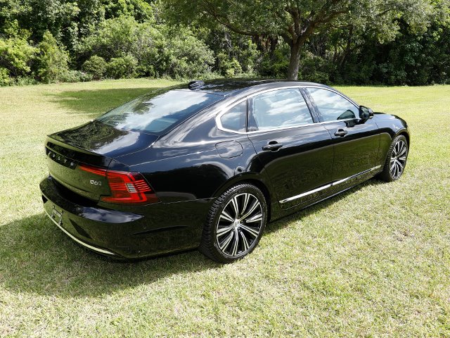 2024 Volvo S90's photo