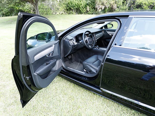 2024 Volvo S90 Plus - Photo 12