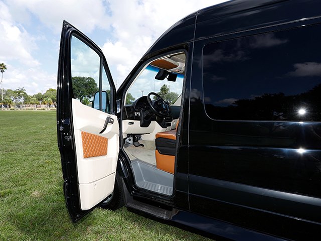 2017 Mercedes-Benz Sprinter Cab Chassis Base - Photo 9